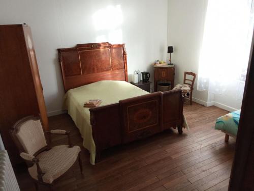 Airvault House | Chambre dans maison bourgeoise