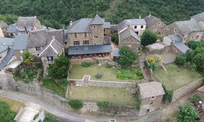 Ayssenes Bed & Breakfast | Chambre de La Tour