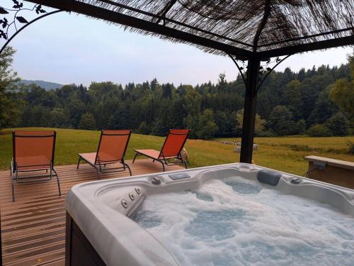 Moyenmoutier Bed & Breakfast | Chambre Double avec Petit Déjeuner dans Bâtisse Historique - FR-1-589-717