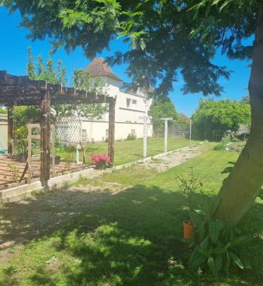 Bergerac House | Chambre du paille en queue