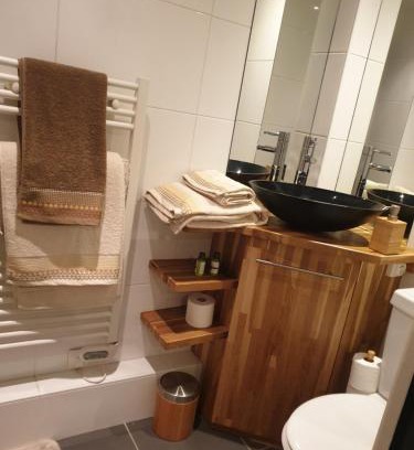 Adamville House | Chambre indépendante au calme à Saint-Maur-des-Fossés