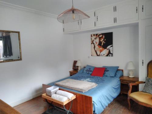Perigueux Apartment | Chambre Marguerite, B&B au 1er- Villa Chaumonty