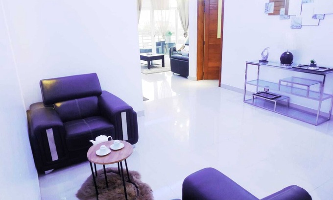 Point E Hotel | Chambre meublé Dakar : Avenue cheikh Anta Diop