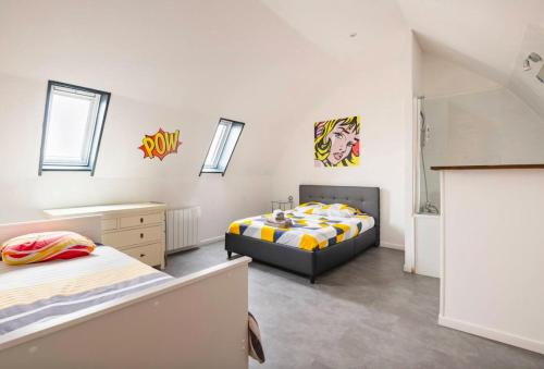 Eysines House | Chambre privée avec salle de bain dans la Maison Noble de la Taule du Luc