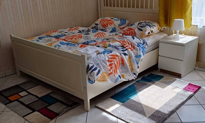 Seraing Bed & Breakfast | chambre privée dans chalet