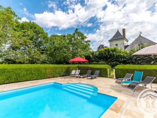 La Menitre Bed & Breakfast | Chambres d'hôtes élégantes proche Loire avec parc et piscine - FR-1-622-114