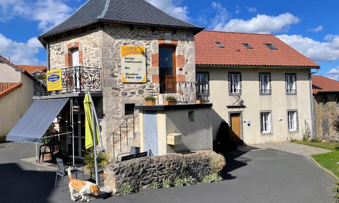 Rezentieres House | Chambres d'hôtes de l'Auberge L'Astrassadou