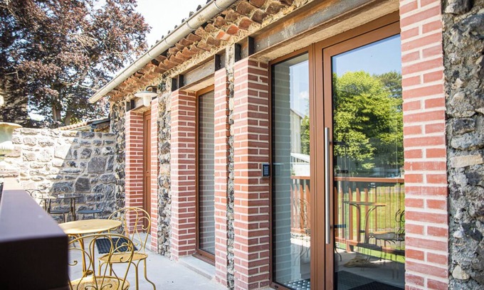 Saint-Saturnin Apartment | Chambres D'hôtes du Bistrot D'ici