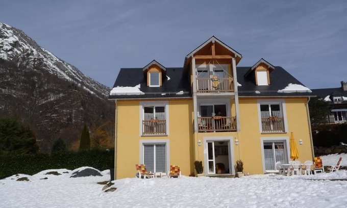 Cauterets Bed & Breakfast | Chambres d'Hôtes La Balaguère