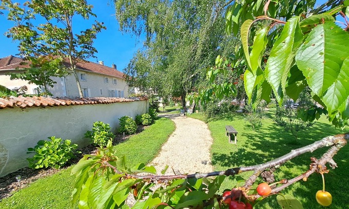 Challignac Bed & Breakfast | Chambres d'hôtes Le Chemin