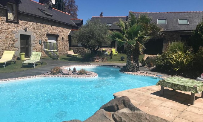 Saint-Brieuc Bed & Breakfast | Chambres D'Hotes L'Atipic