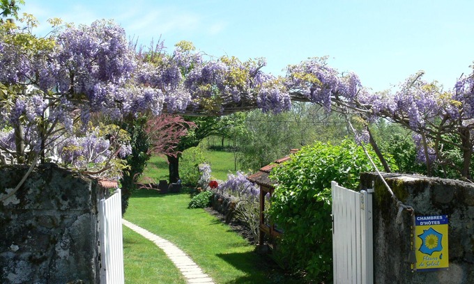 Aurillac Bed & Breakfast | Chambres & Table d'hotes de Massigoux