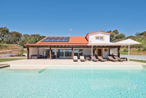 Mora Villa | Chaminé