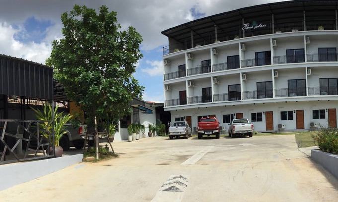 Chok Chai Hotel | Chan place Hotel