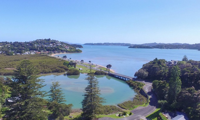 Paihia Bed & Breakfast | Changing Tides BnB