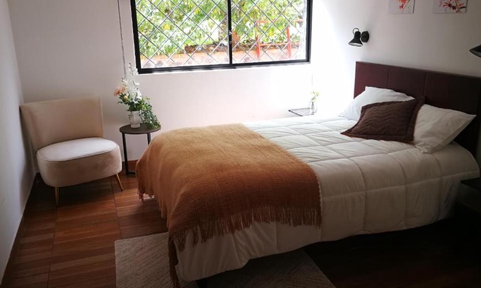 Tababela Bed & Breakfast | Chapelet Hostal