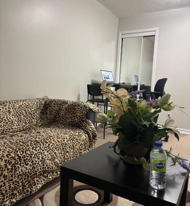 Woodbine Gardens Apartment | Chapman H