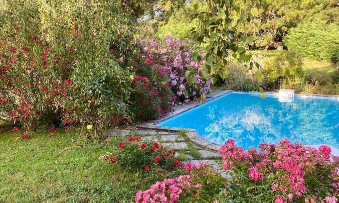 Lisle-sur-Tarn House | Character house with swimming pool in the heart of the Bastides region