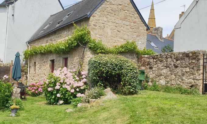 Plouharnel House | Character house in the center of the old town
