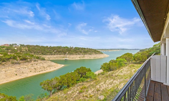 Lago Vista House | Chardonnay Haus - Unit C
