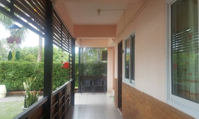 Trang House | Charlee House