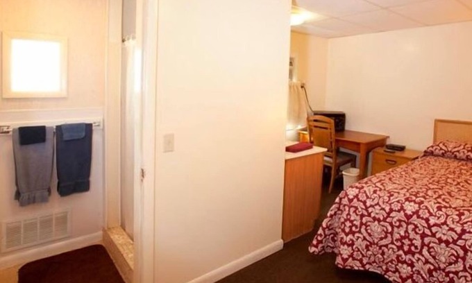 Frostburg Hotel | Charlie's Motel