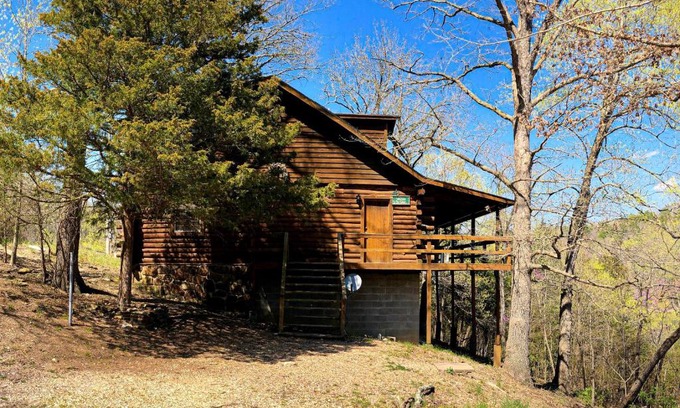 Eureka Springs House | Charlie's Ol' Fishing Cabin