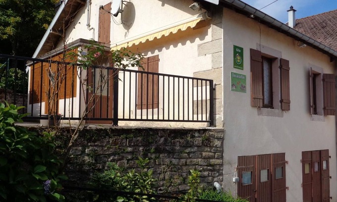 Fougerolles-Saint-Valbert Cottage | Charming cottage with internet and enclosed garden