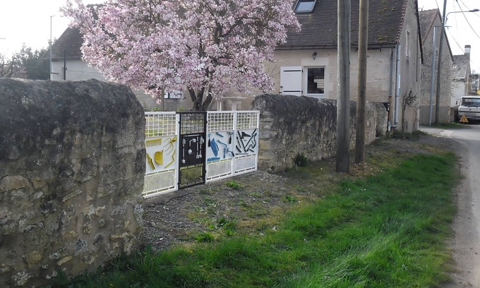 Saint-Hilaire-sur-Benaize Cottage | Charming Countryside Retreat: Cozy 1BR Cottage with Private Courtyard and Bike Trails Nearby