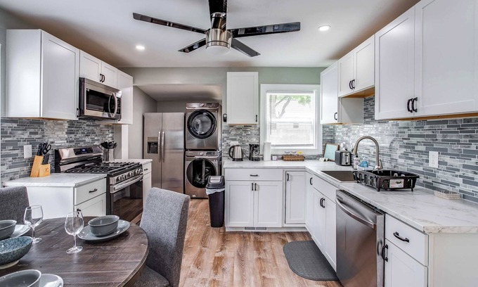 Rochester House | Charm home near DWTN