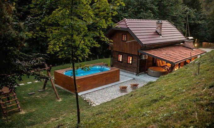 Klanjec House | Charm of Tradition: A Cozy Wooden House in the Heart of Croatian Zagorje