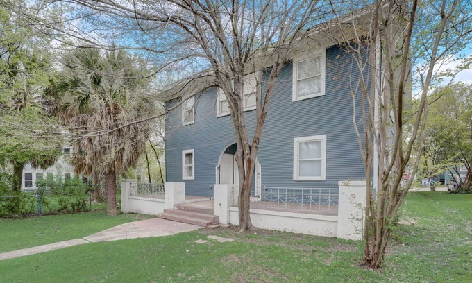 Monte Vista Apartment | Charm of Tobin Hill in San Antonio