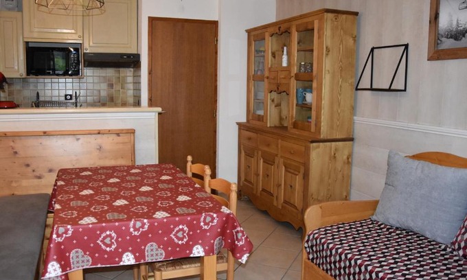Pralognan-la-Vanoise Apartment | Charmant 2 pièces avec jardin, piscine chauffée, près des pistes et centre - FR-1-464-178