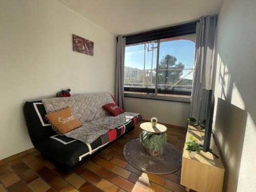 Saint-Cyprien Plage Apartment | Charmant 2P avec loggia fermée, proche plage à St-Cyprien Plage - FR-1-225D-131