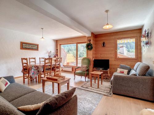 La Clusaz Apartment | Charmant appartement à La Clusaz avec terrasse, parking et wifi - FR-1-818-58