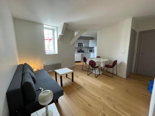 La Baule-Escoublac Apartment | Charmant Appartement au Coeur de l'Avenue Lajarige