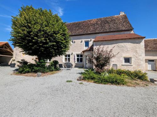 Douadic House | Charmant Gîte en Berry avec Étang, Terrasse et Spa à Proximité - FR-1-591-407