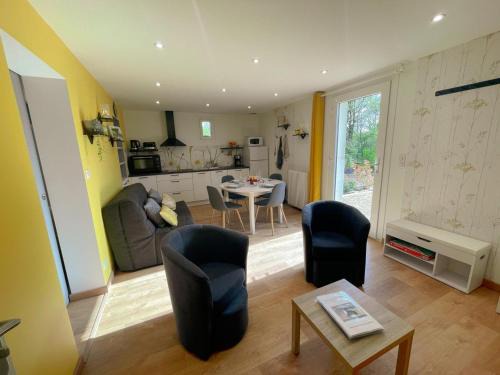Poce-sur-Cisse House | Charmant gîte tout équipé avec jardin et activités pour enfants près d'Amboise. - FR-1-381-573