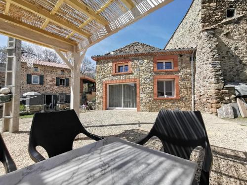 Saint-Just-pres-Brioude House | Charmant Gîte Rénové avec Sauna en Haute-Loire, Parfait pour Randonnées et Repos - FR-1-582-344
