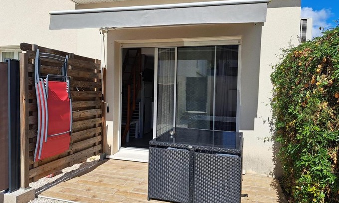 Saint-Aunes Apartment | Charmant studio avec mezzanine et terrasse