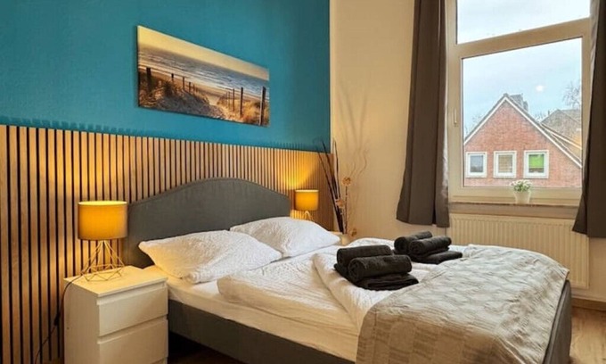 Emden Apartment | Charmante Altbauwohnung an der Kesselschleuse 2