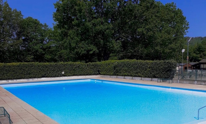 Yvoir House | Charmante Caravane au Parc Résidentiel la Gayolle