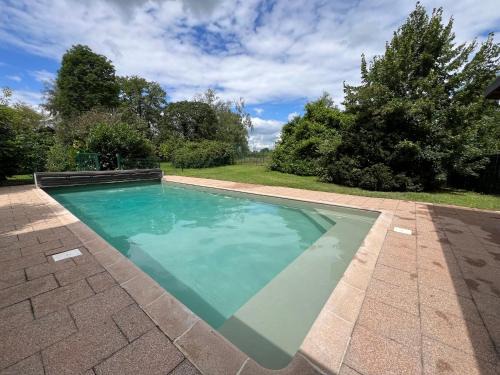 La Walck Villa | Charmante Demeure Piscine au Calme Parc Tennis