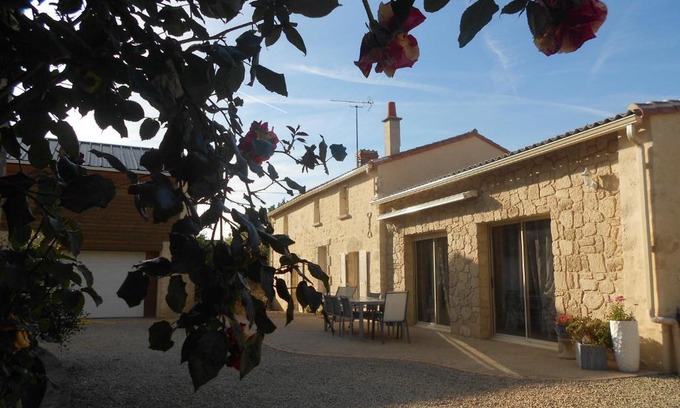 Taize-Maulais House | charmante maison a la campagne