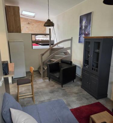 Heinersbruck Apartment | Charmantes Studio Ferienhaus mit Garten & Netflix Nähe Spreewald