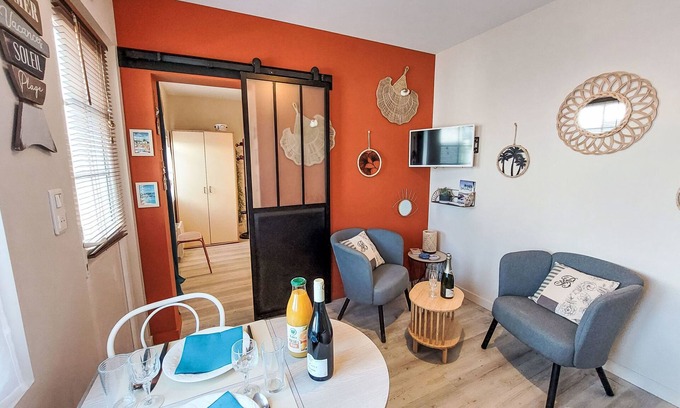 Le Pouliguen Apartment | Charme du Pouliguen by Interhome