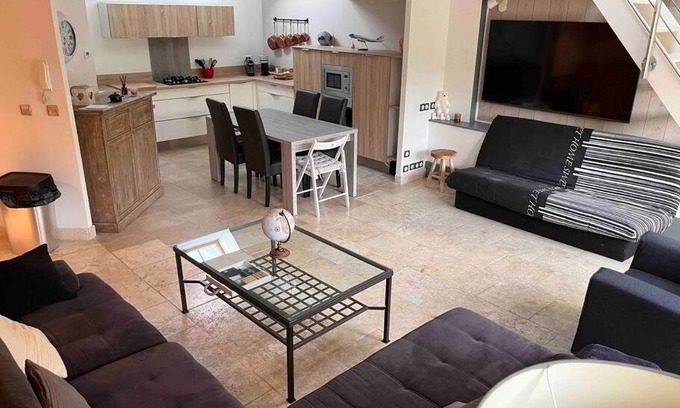 Vernou-la-Celle-sur-Seine Apartment | Charme et calme, 45 min de Paris Gare de Lyon