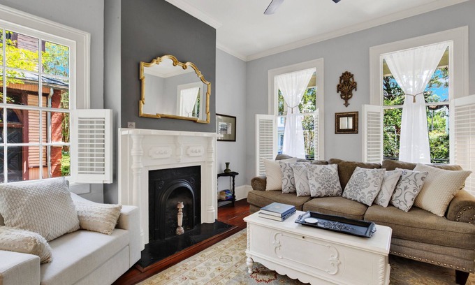 Savannah Victorian District House | Charmer near Forsyth Park, Heated Pool Access!