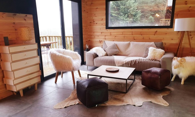 Besse-et-Saint-Anastaise Ski Chalet | Charming chalet in Besse