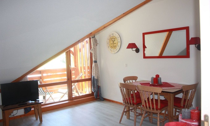 Saint-Francois-Longchamp Apartment | Charming 2-room apartment facing south on the top floor overlooking the slopes 4 beds + 1 baby
